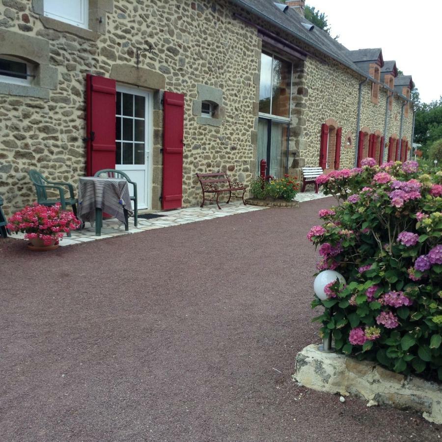 Gite Chouchou Izé Exterior foto
